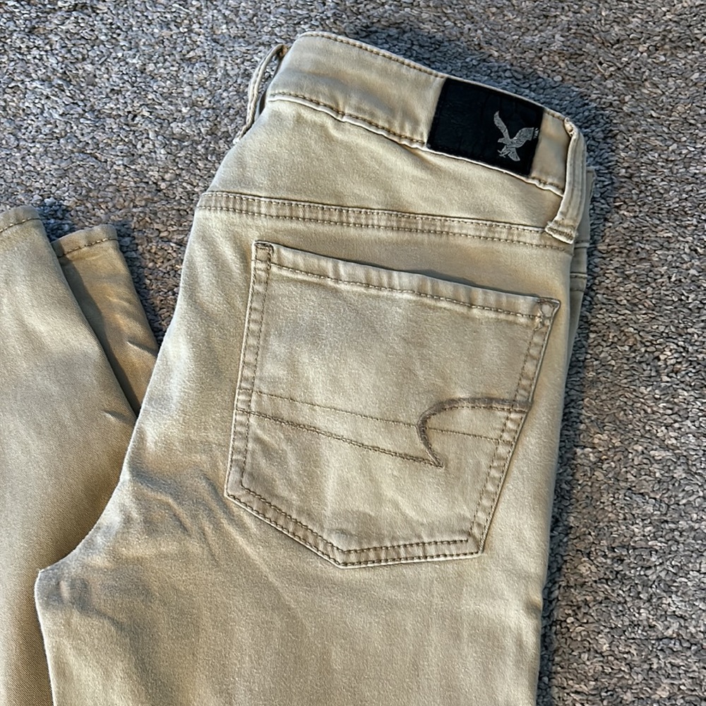 Tan American Eagle Super Stretch jeggings - Picture 3 of 4